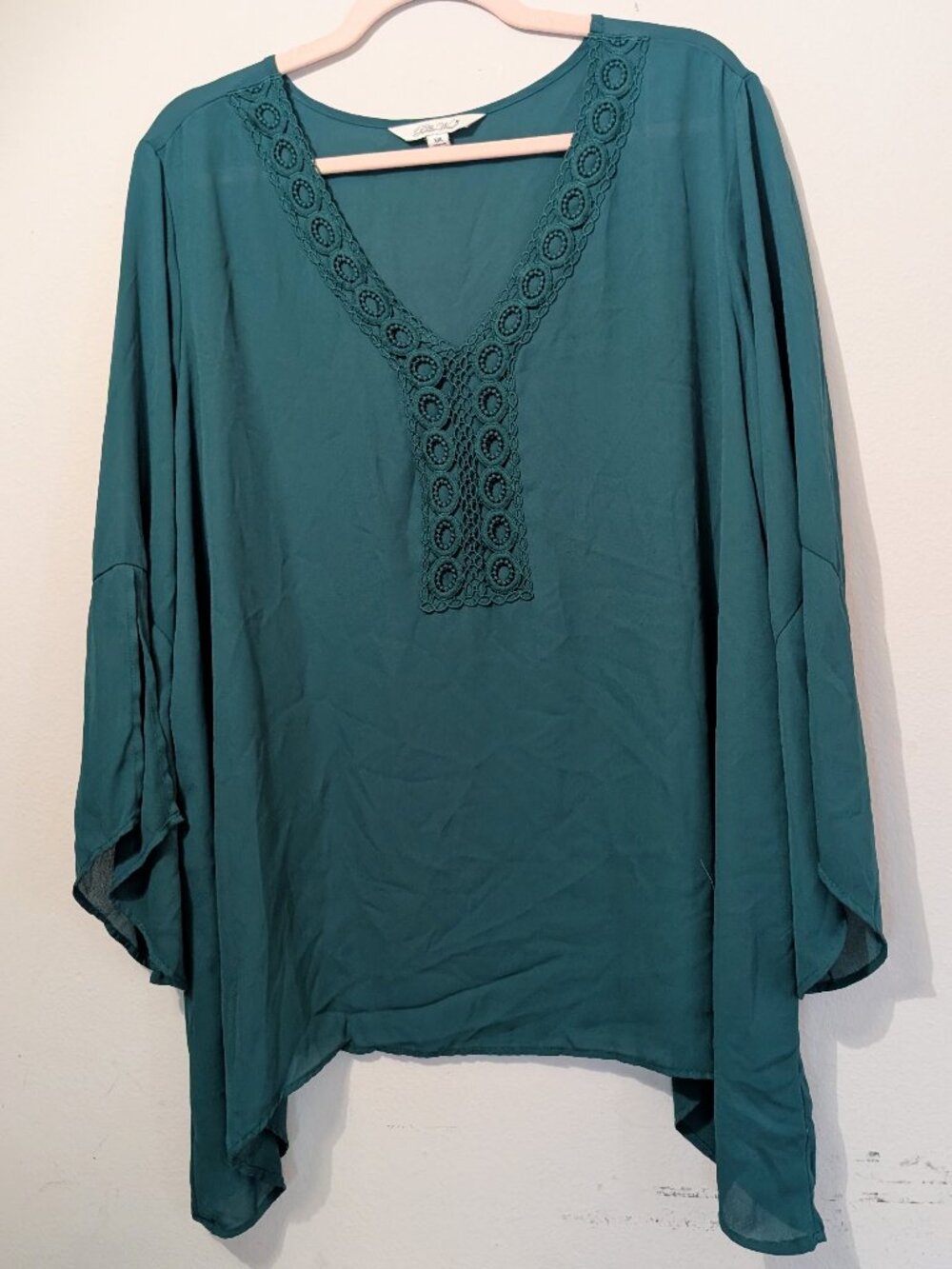 Green Embroidered Bell Long Sleeve V Neck Blouse Pioneer Woman Size XXL